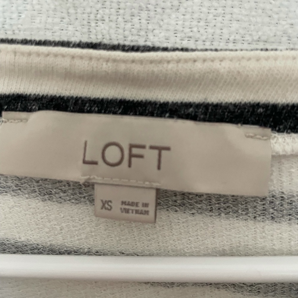 Loft sweater - Picture 2 of 4